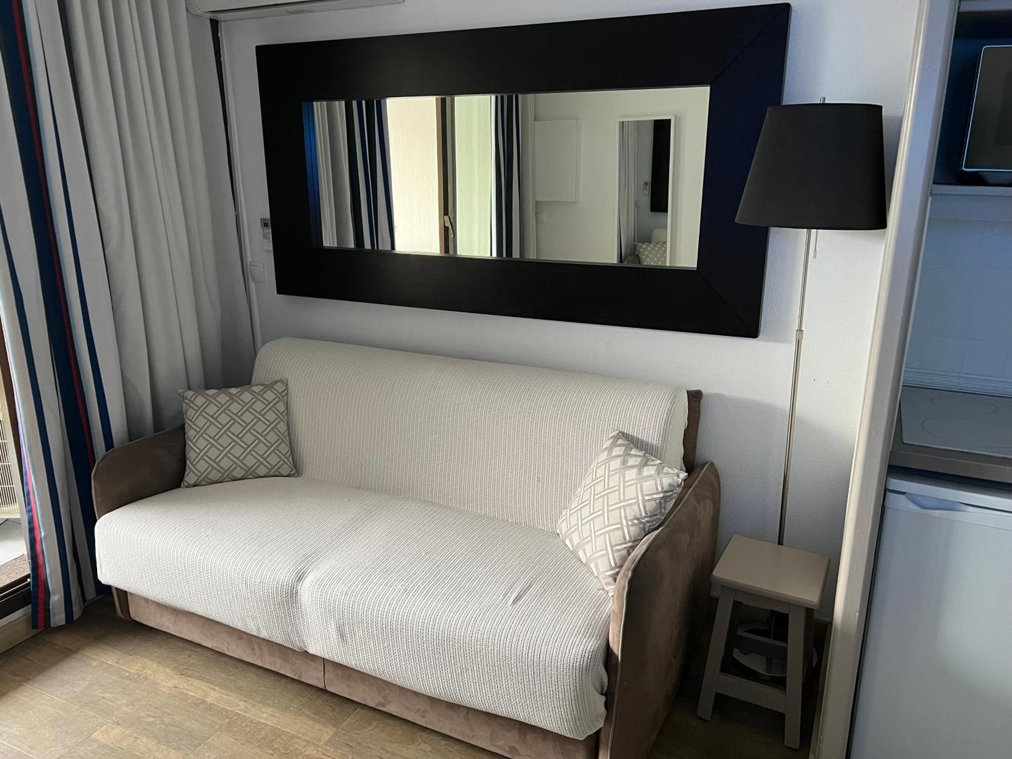 Appartement Bord De Mer Residence L'Ange Gardien Вилафранк-сюр-Мер Екстериор снимка